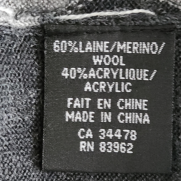 Hörst Dusseldorf Argyle V-Neck Sweater merino blend– Medium - Picture 8 of 12